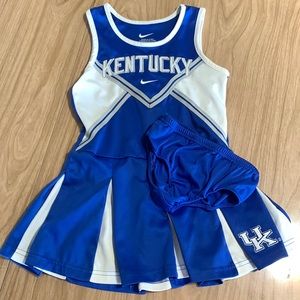 University of Kentucky (UK) cheerleader costume girls size (6)